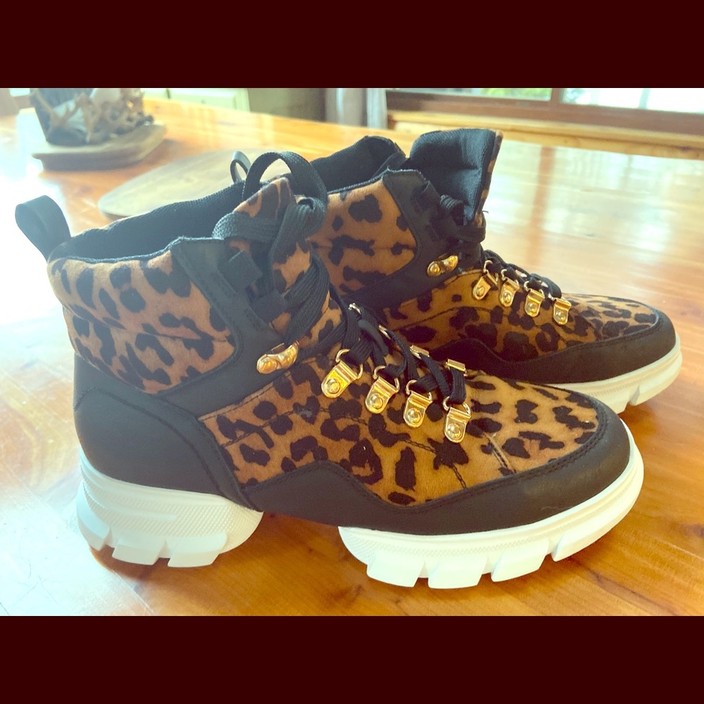 Women leopard print high tops.
